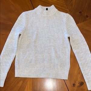 H&M light grey turtleneck sweater